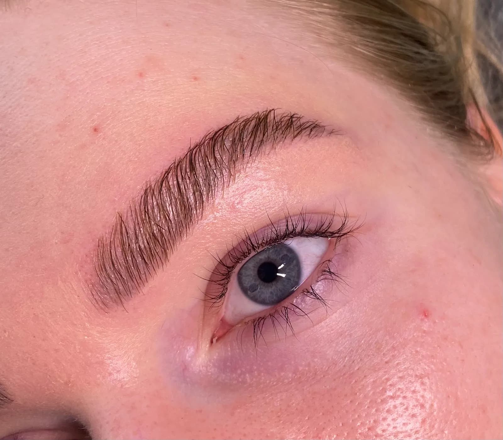 Lux Brows