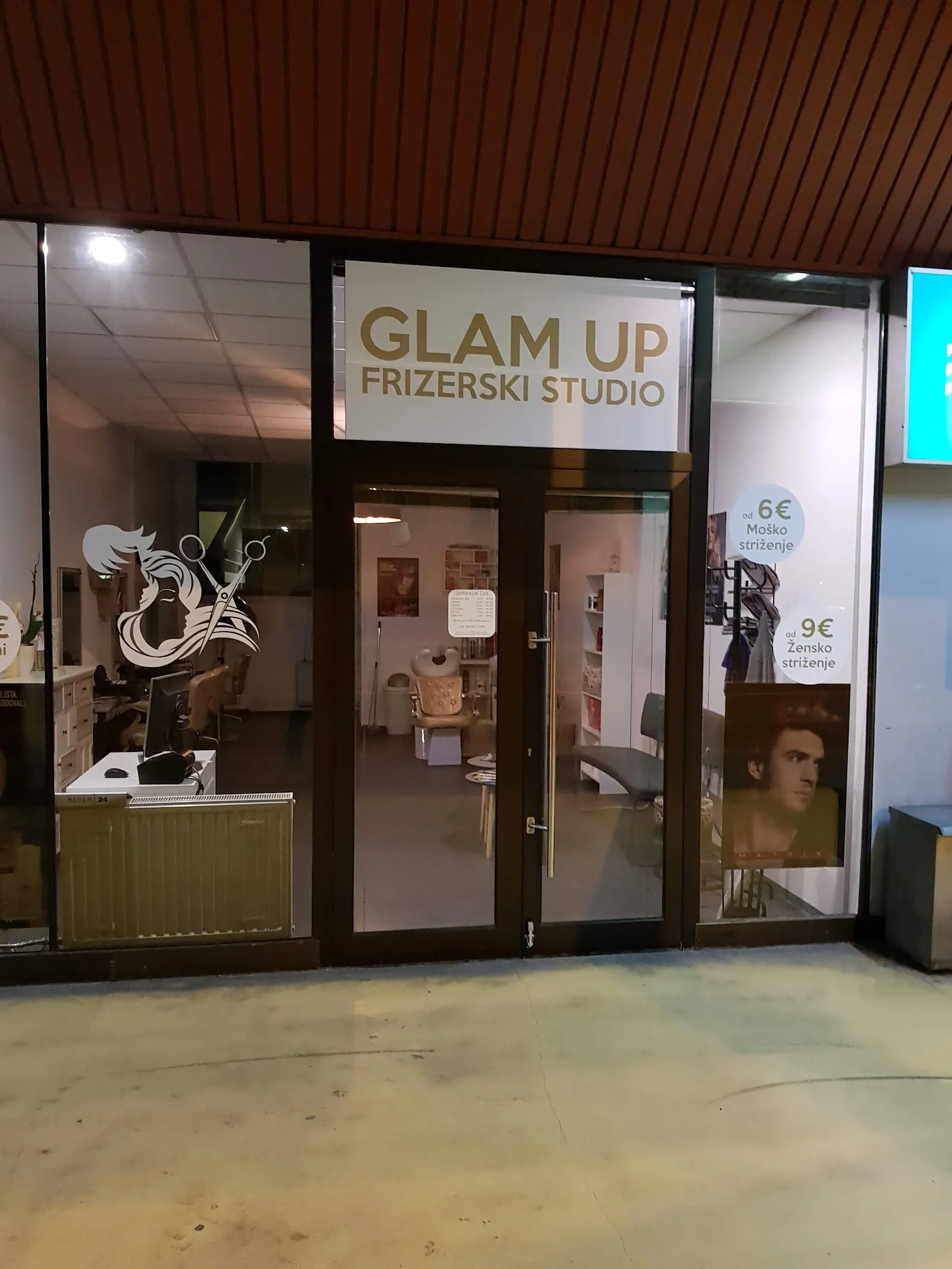 Glam Up Frizerski Studio - fotografija 1