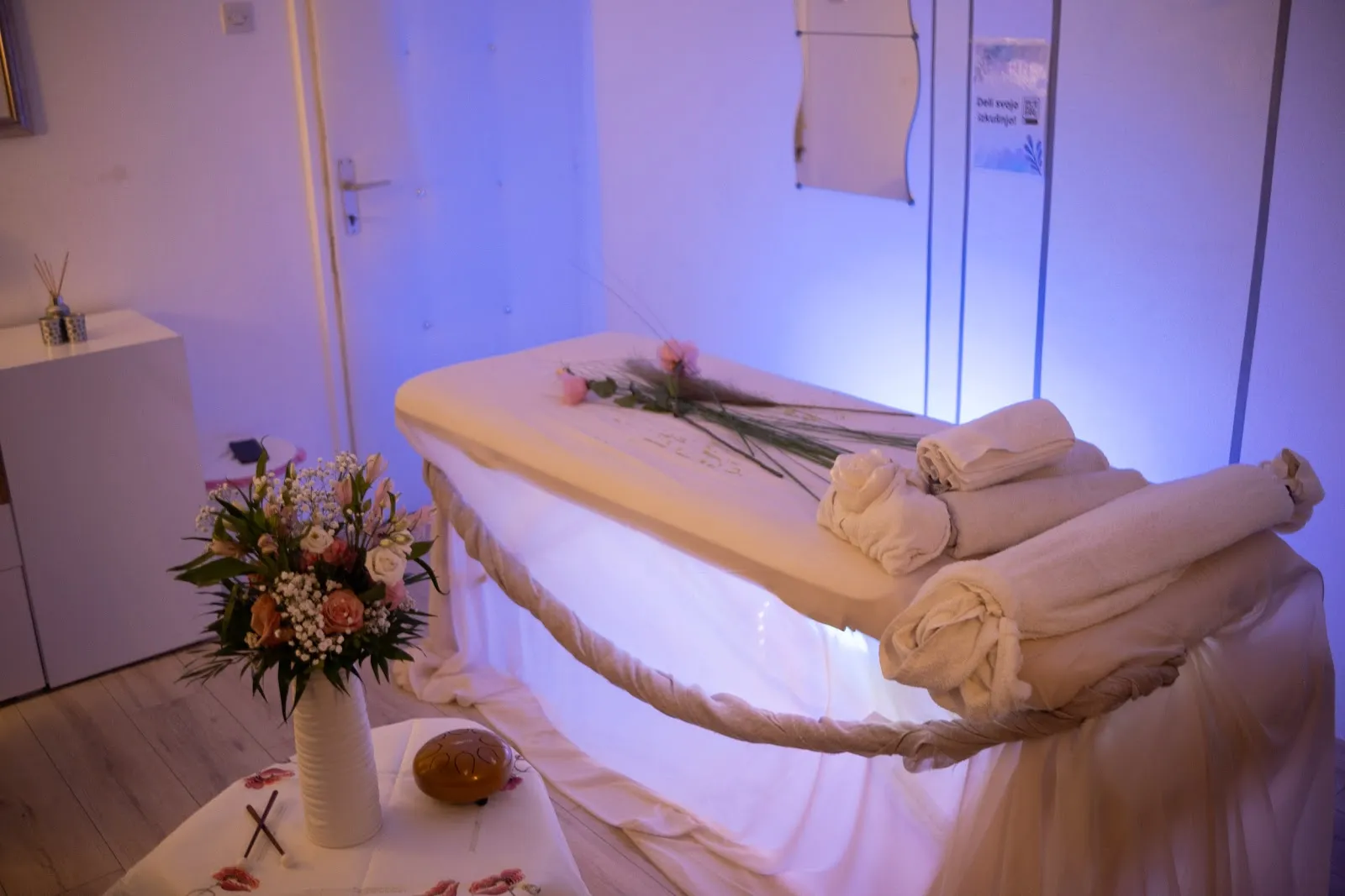 Masažno-kozmetični salon Ibizom - fotografija 1