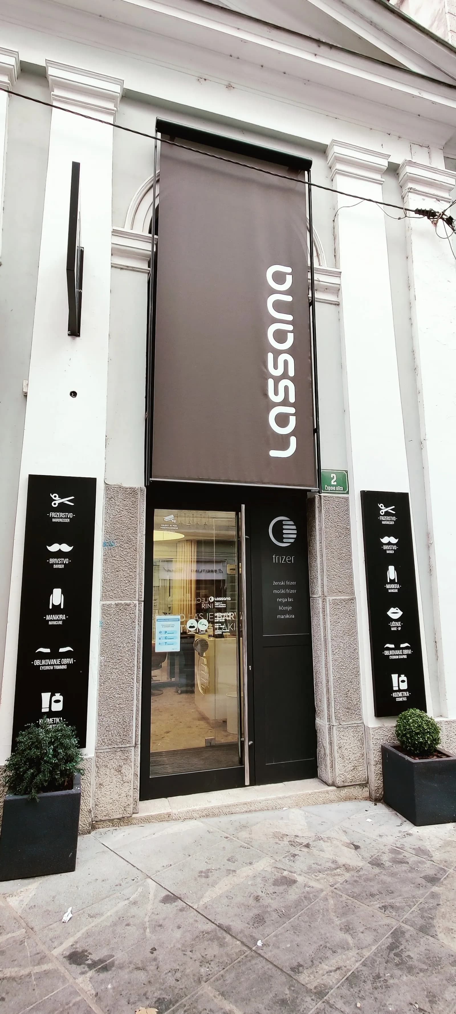 Lassana - frizerski in kozmetični salon - fotografija 1