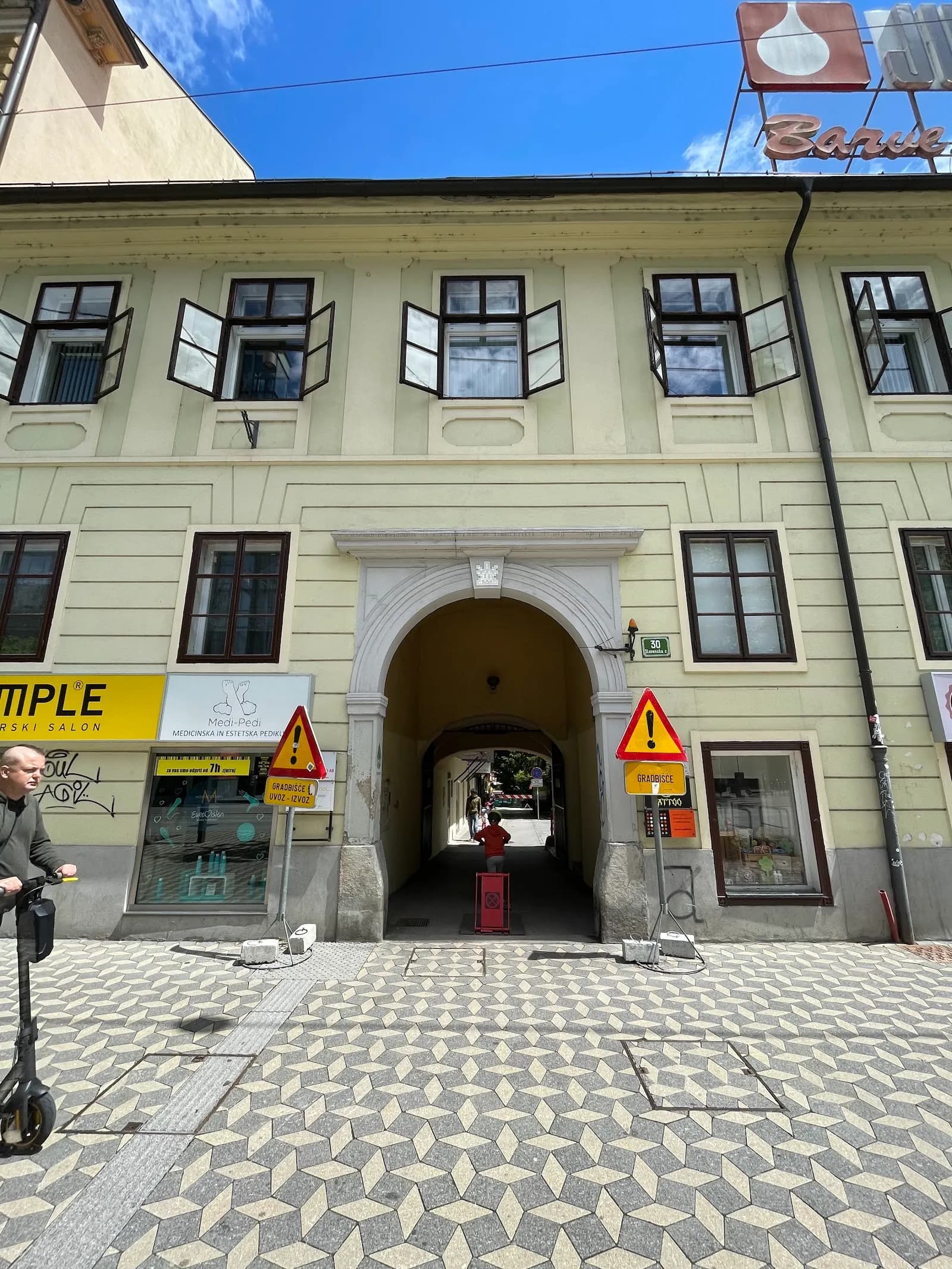 Frizerski salon Simple - Slovenska - fotografija 1