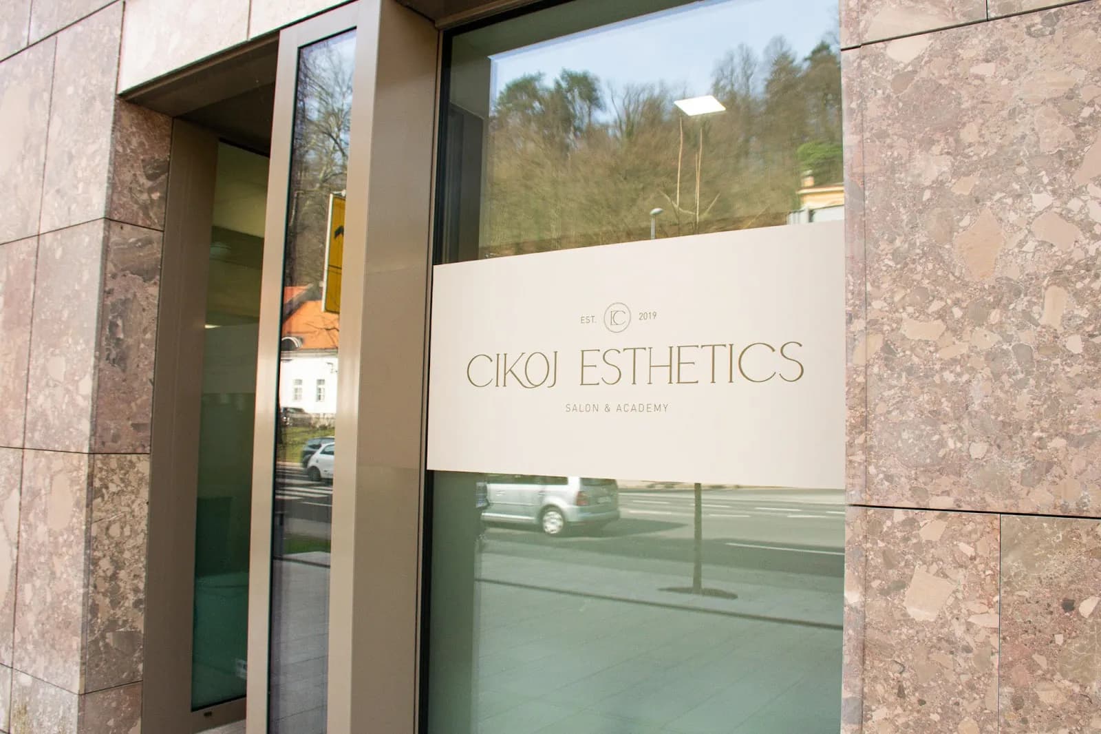 Cikoj Esthetics - fotografija 1