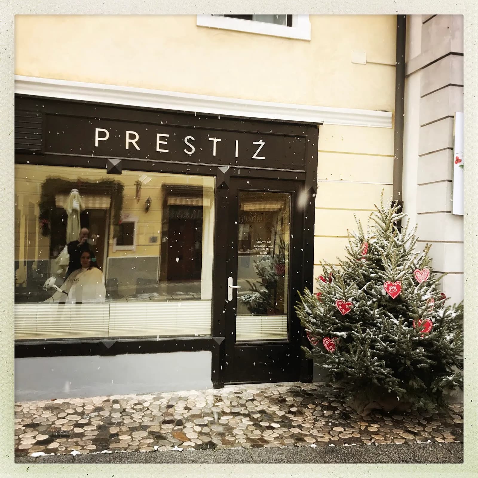 Prestiž Hair & Beauty - fotografija 1
